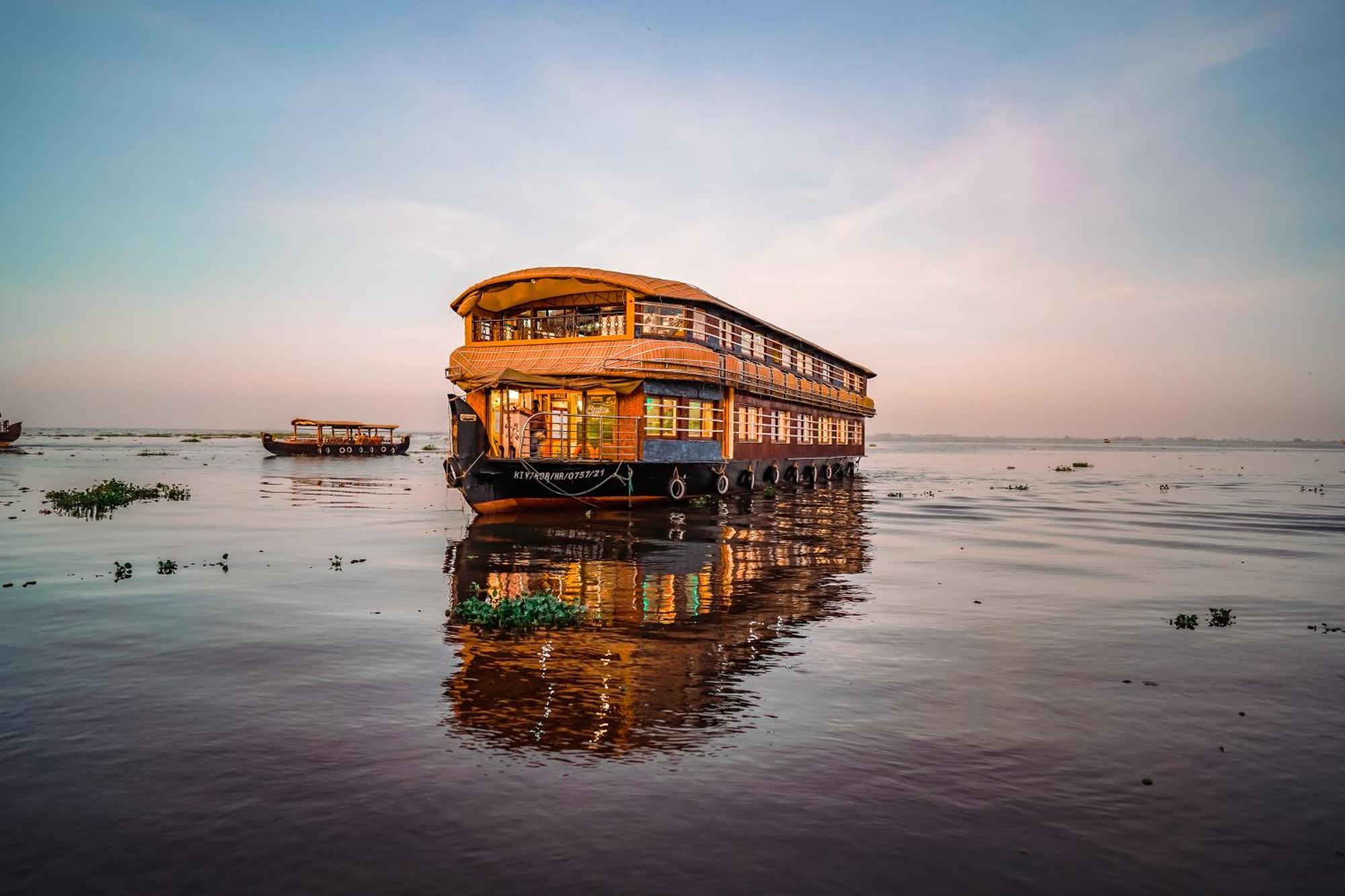 Venice Premium Houseboats Alleppey Alappuzha Dış mekan fotoğraf