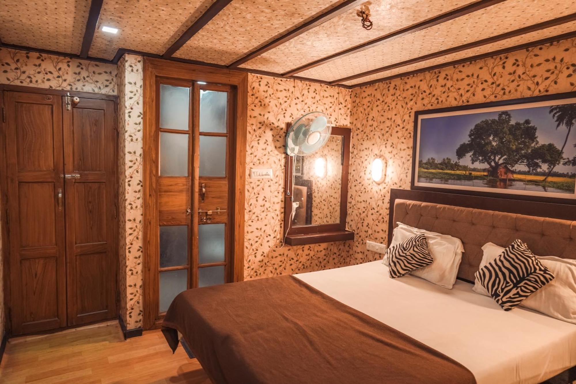 Venice Premium Houseboats Alleppey Alappuzha Dış mekan fotoğraf