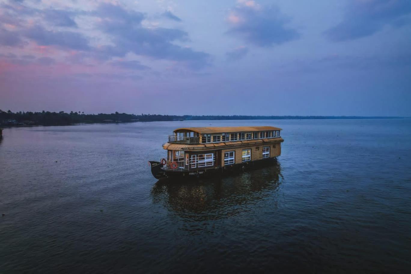 Venice Premium Houseboats Alleppey Alappuzha Dış mekan fotoğraf