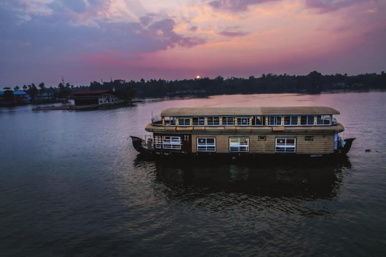 Venice Premium Houseboats Alleppey Alappuzha Dış mekan fotoğraf
