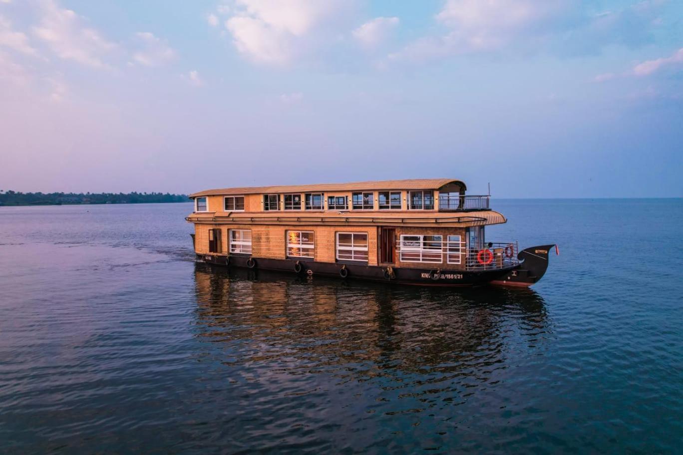 Venice Premium Houseboats Alleppey Alappuzha Dış mekan fotoğraf